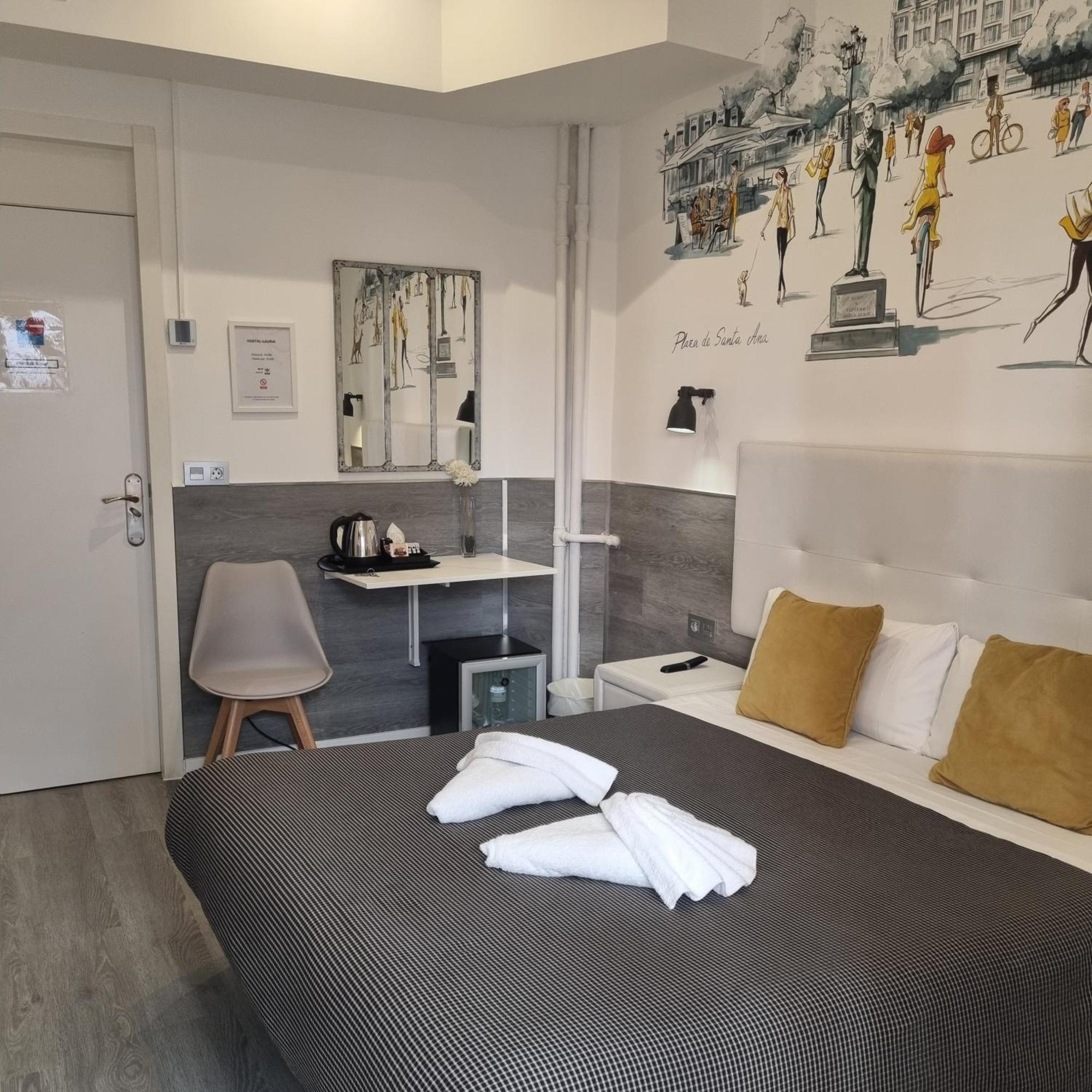 Hostal Lauria Madrid Exteriér fotografie